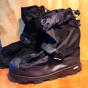 Neo's Overshoe trek cleats